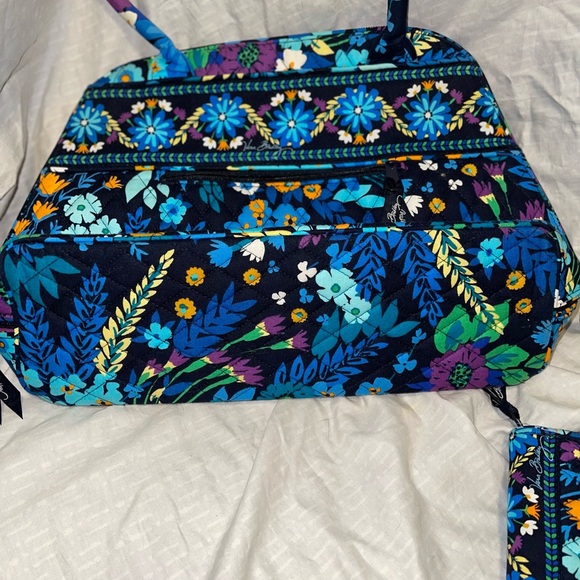 Vera Bradley Bowler & Turnlock Wallet - Midnight Blues - Picture 6 of 7